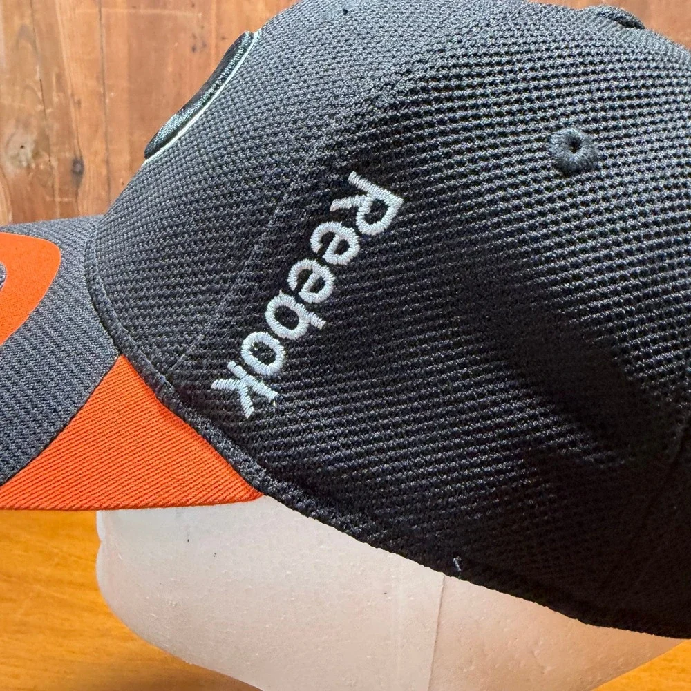 Reebok Philadelphia Flyers Hat Youth OSFM Black Orange NHL Center Ice Mesh Cap